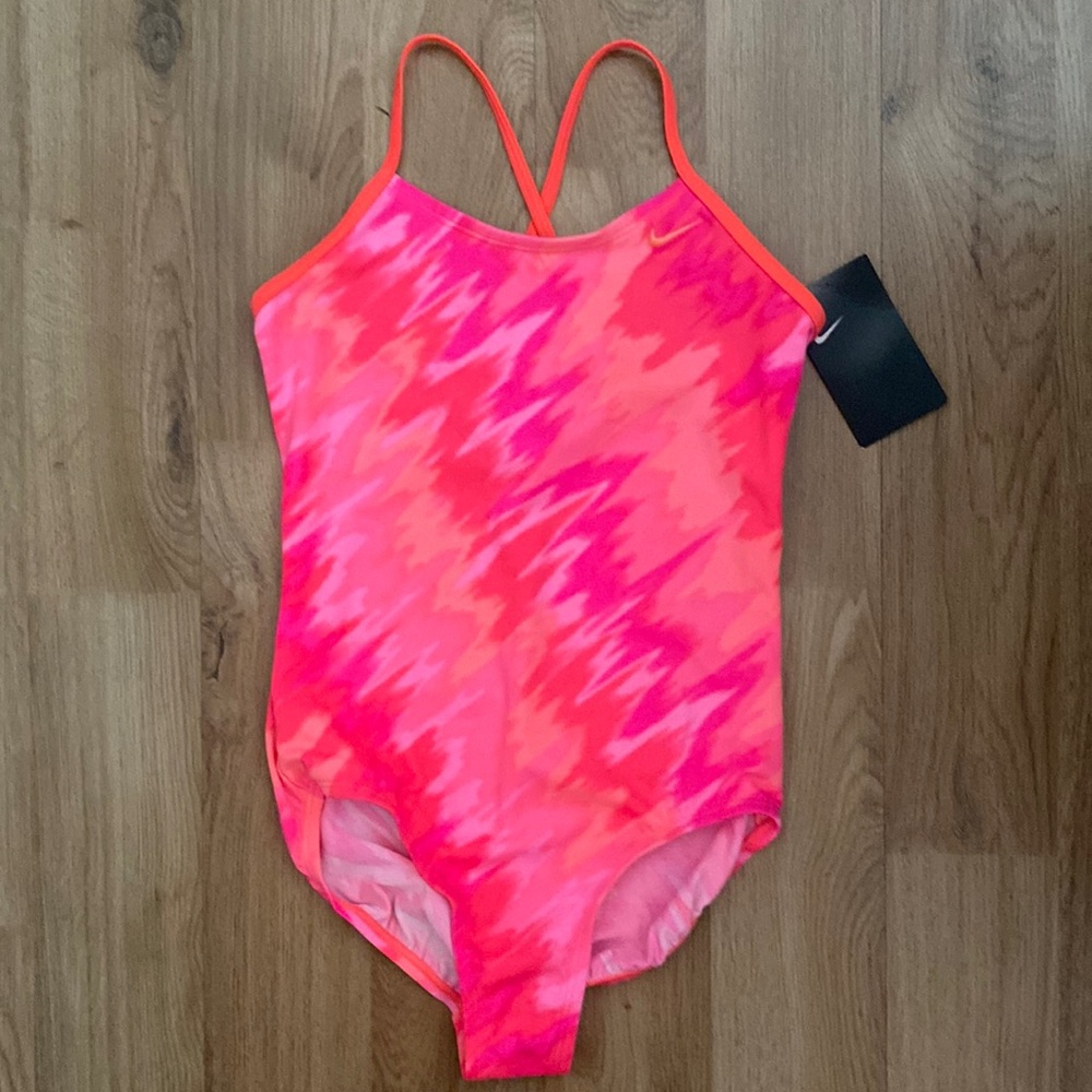 NWT Nike swimsuit Girl 12 Medium M 10-11yrs